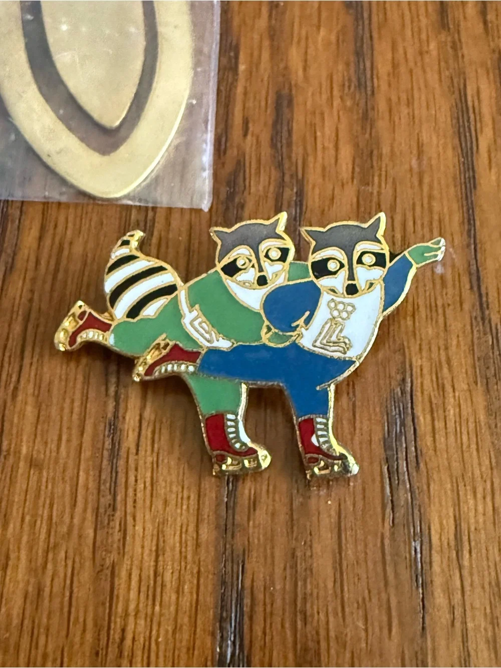1980 Lake Placid Olympic 5pc Memorabilia Lot - Pins & Gold Bookmark